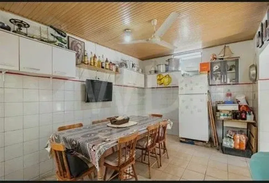 Casa com 3 Quartos à venda, 263m² – Porto Alegre
